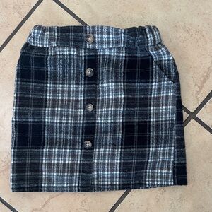 Kid’s plaid skirt